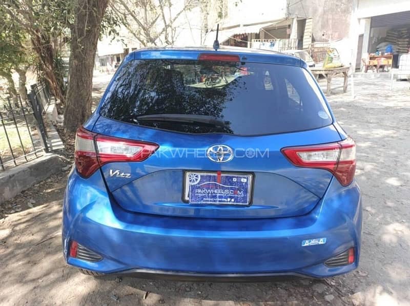 Toyota Vitz 2018 16