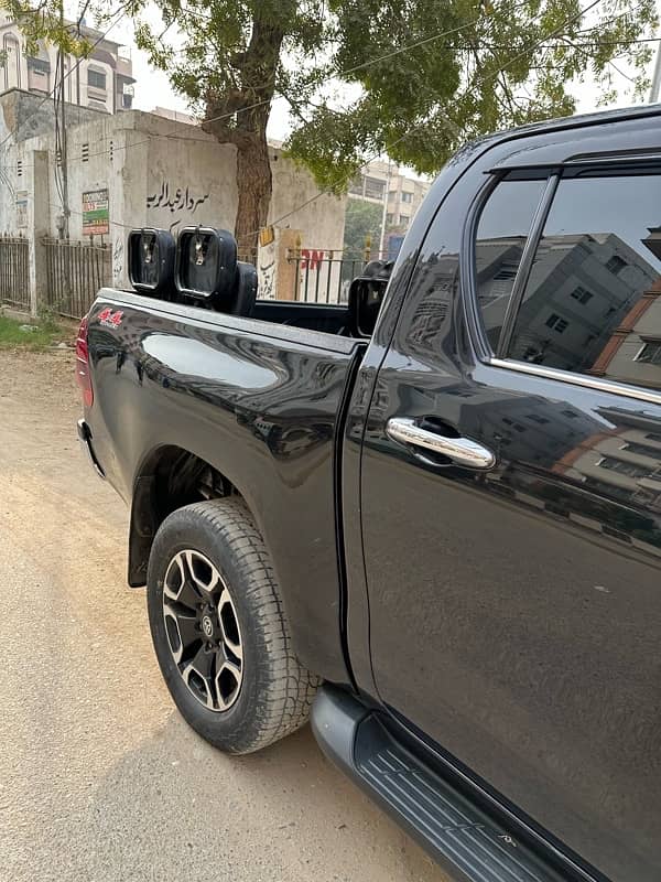 Toyota Hilux 2021 7