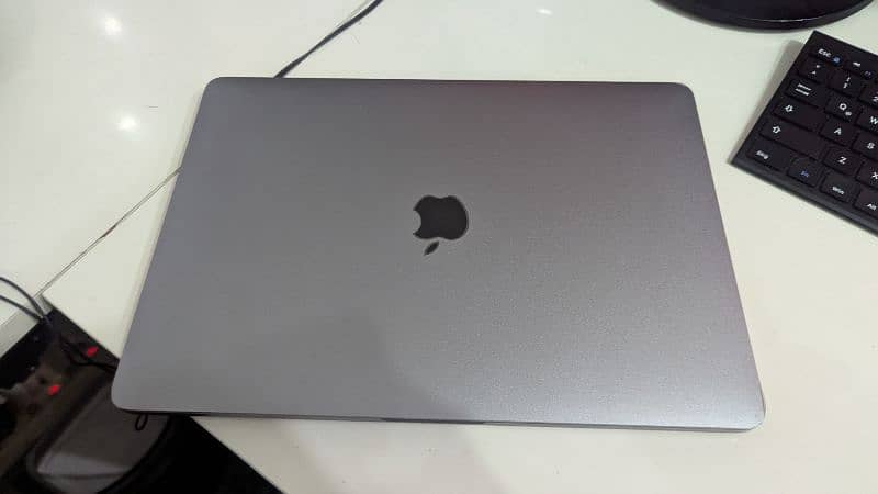 MacBook Pro M2 12