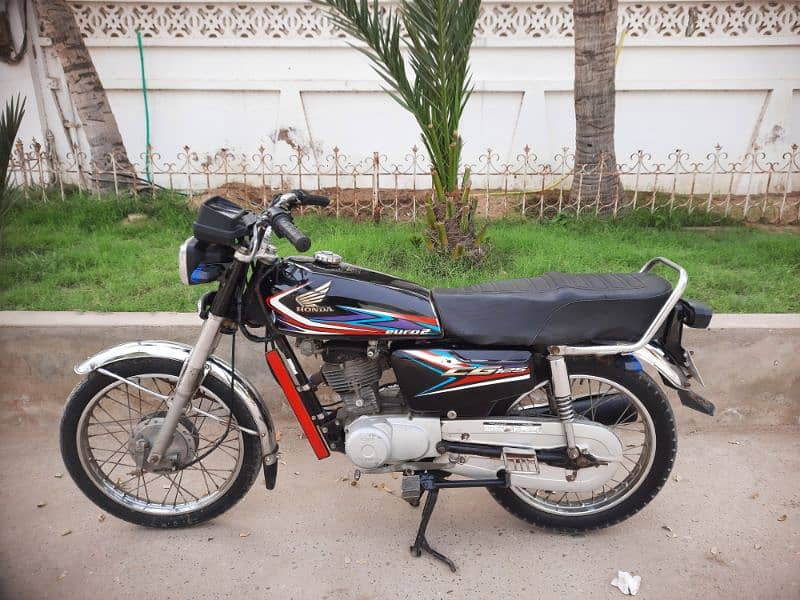 HONDA CG-125cc Model 2019 Month 09 Karachi Number. 0