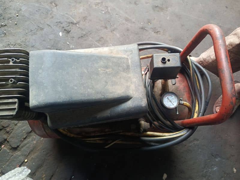 Air Compressor urgent sell 1