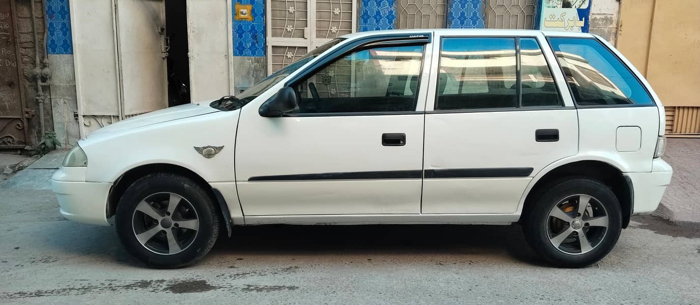 Suzuki Cultus VXR 2015 1