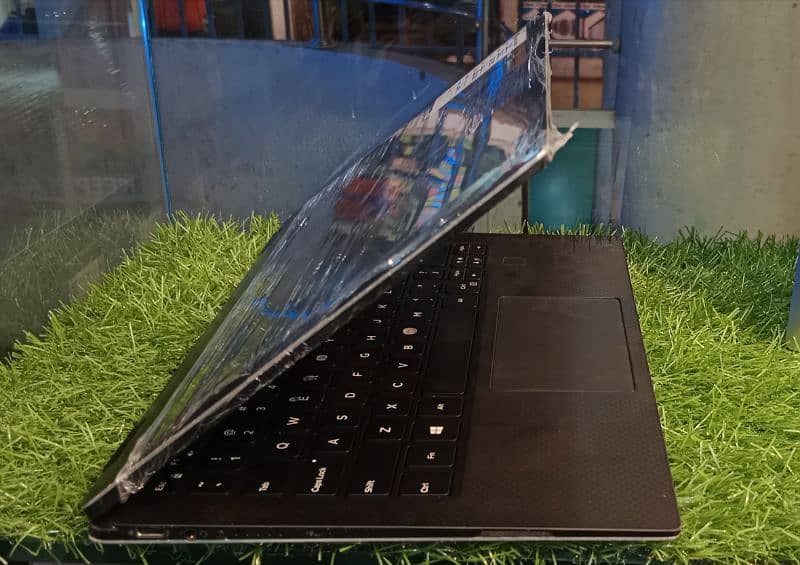 Dell XPS 1