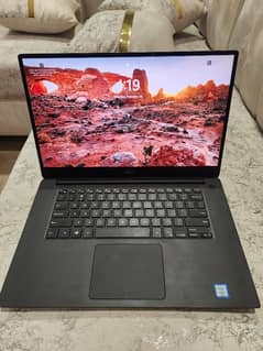 Dell XPS 7590