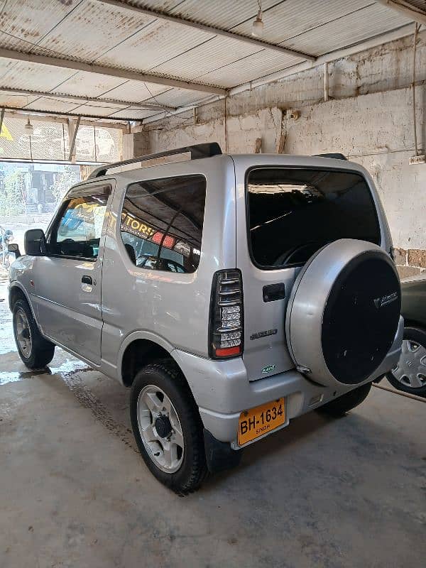 Suzuki Jimny 2011 4