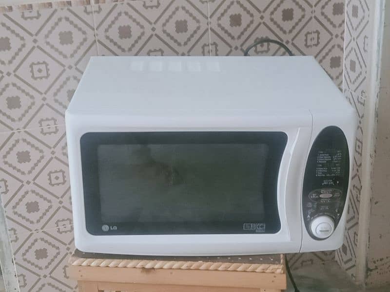 LG oven for sale 0