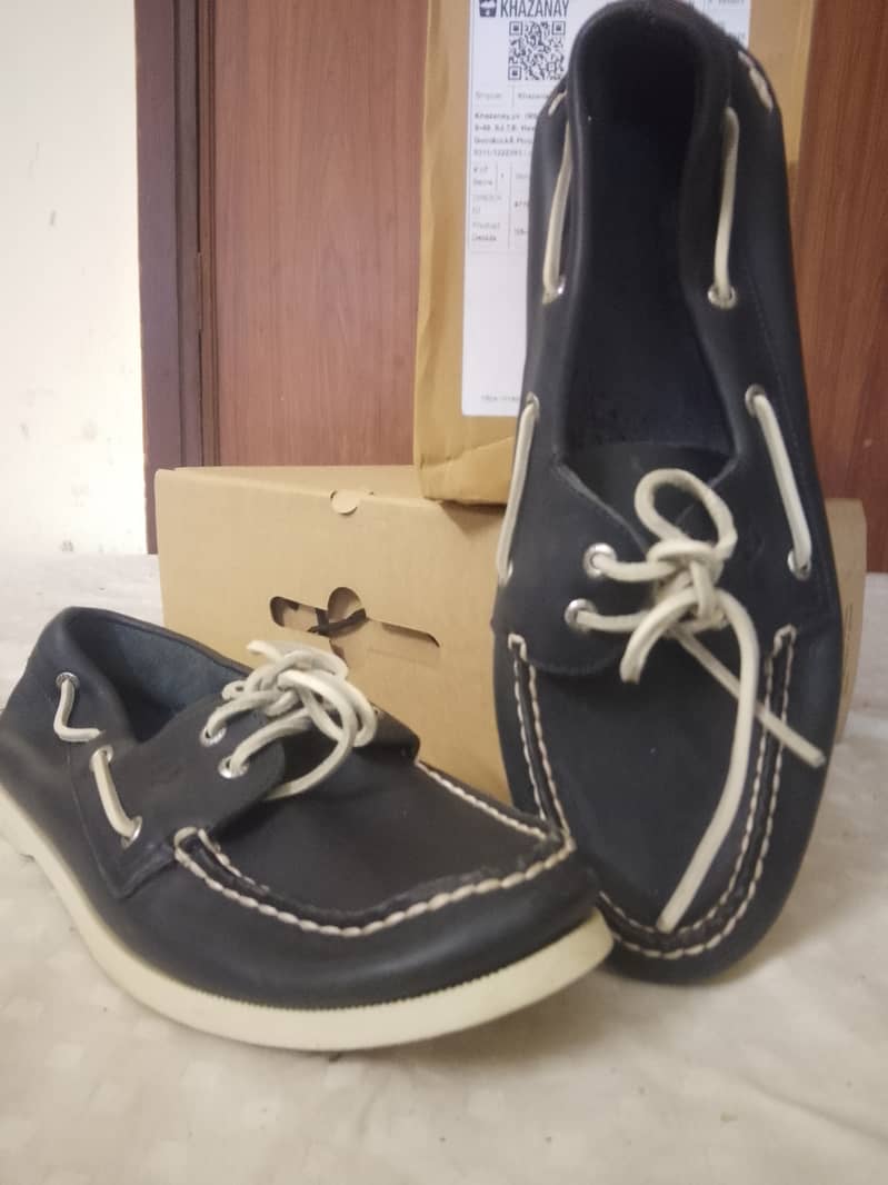 Original SPERRY brand boat shoes. 100%leather 0