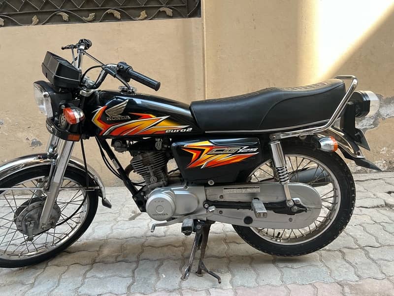 Honda 125 black 1