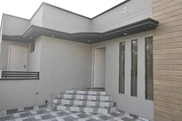 10 Marla New Facing Park House For Sale In Sector B Bahria Town Lahore 13