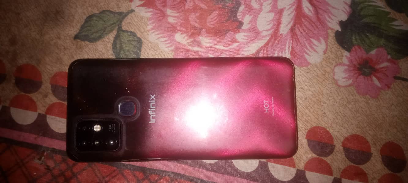 Infinix hot10  4rm 64gb 10/10 with daba 1