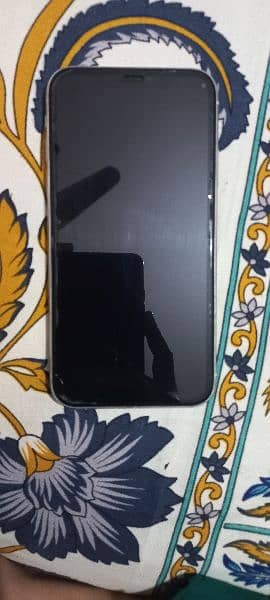 i phone 11 in Good condition battery health 76 1