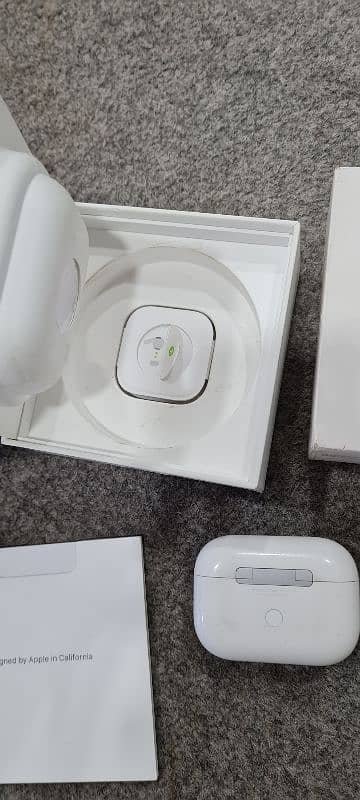 Apple Air Pods Pro 6