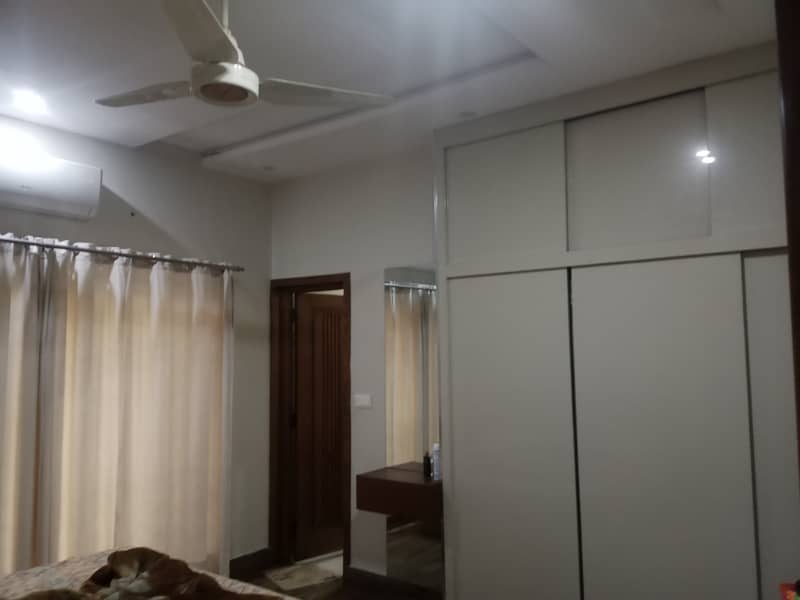 10 Marla brand new upper portion for rent available in DHA rahbar 11 sector 1 bijali Pani available 5