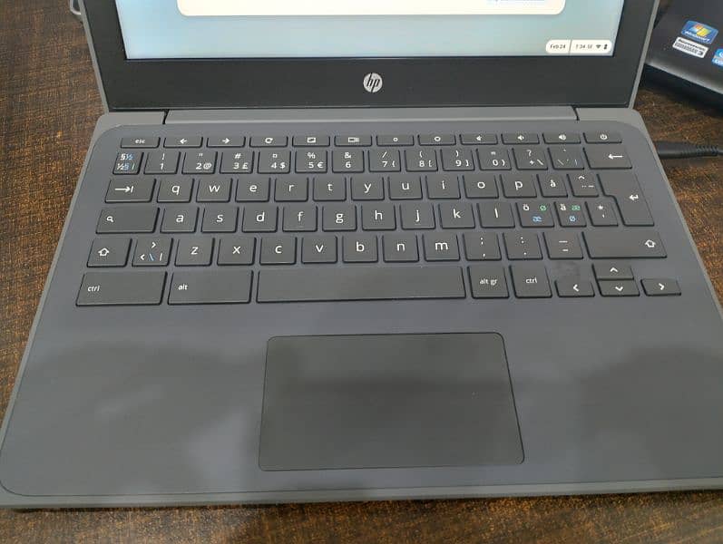 HP Chromebook G8 11E 2