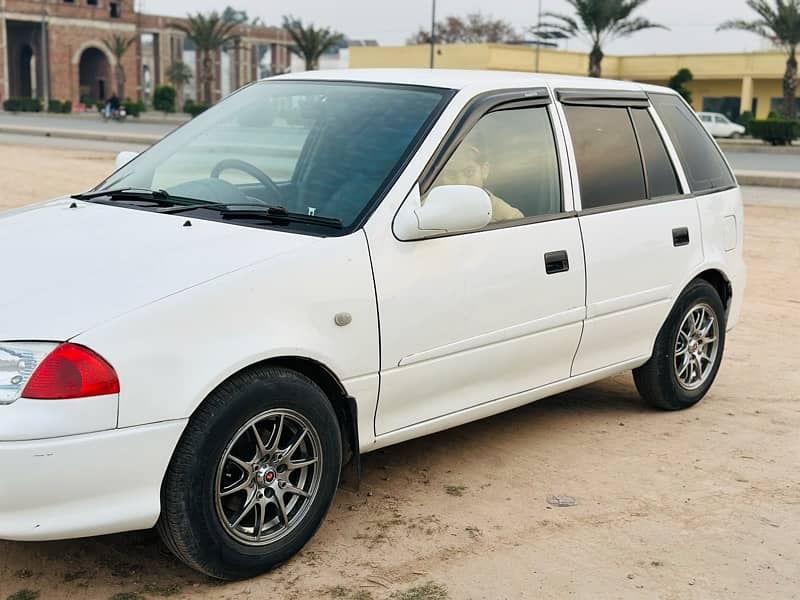 Suzuki Cultus 2013 2