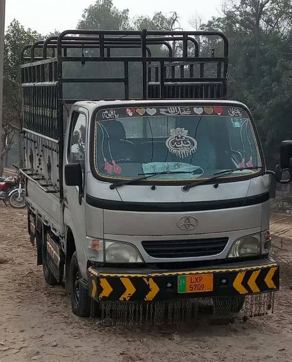 Toyota dyna shehzore 0