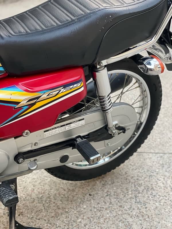 Honda CG-125 2019 Model (Brand New Condition) 9