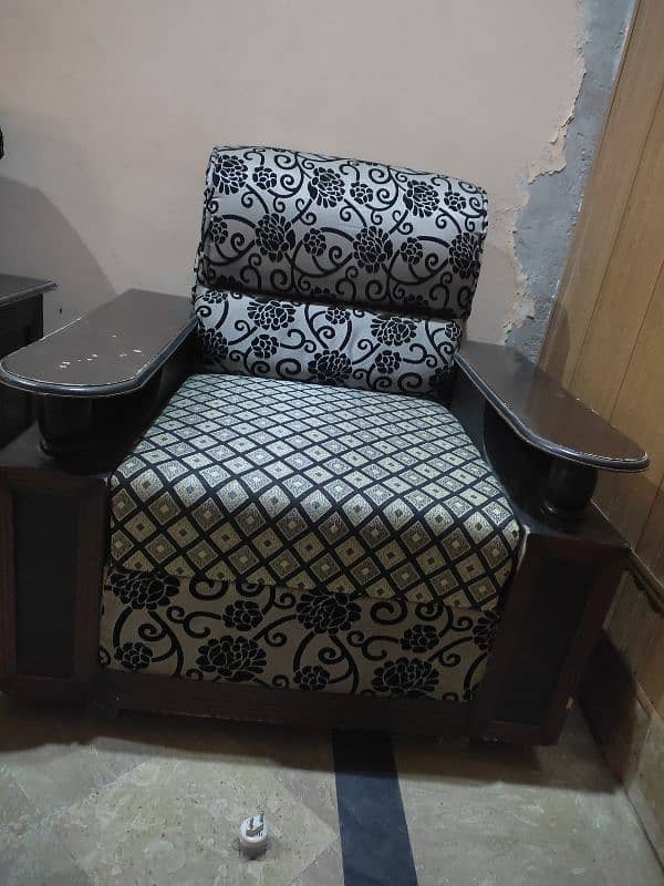 5 seater Sofa 15