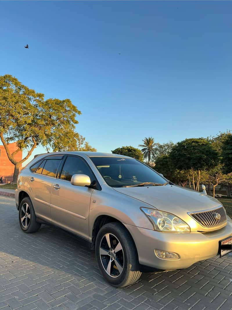 Toyota Harrier 2004 4