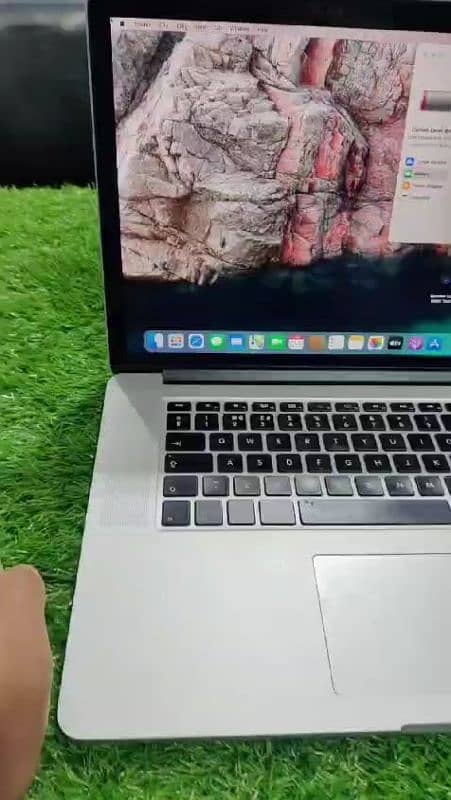 MacBook pro 2015 1