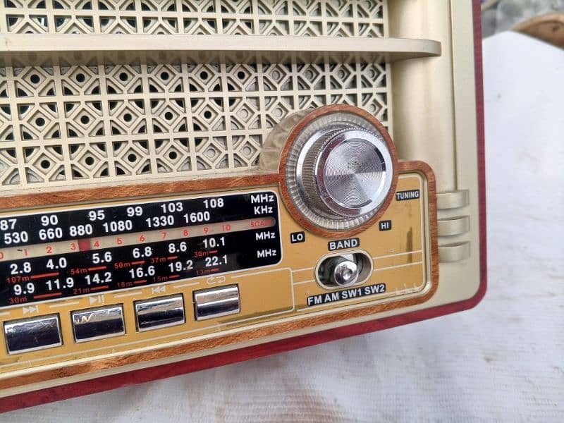 Radio iKon 4 band 12
