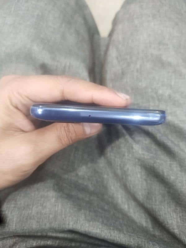 Samsung a31 4gb 128gb Khali mobile he condition 10by 8 he 4