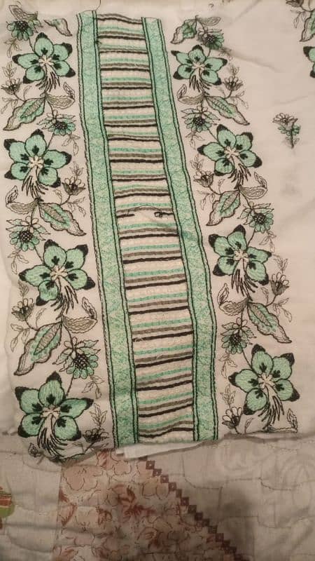 embroided 2 piece lawn dresses for sale 15