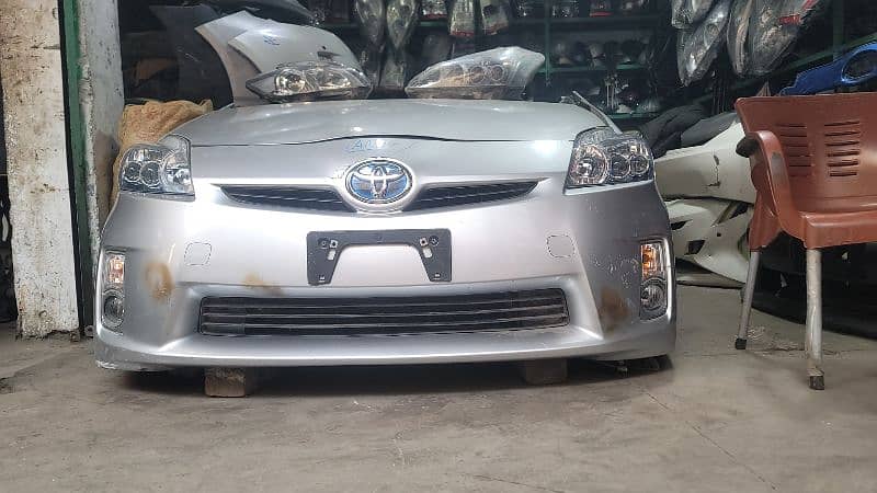 Wholesale Rate Prius Aqua Halfcut Geniune Bumpers LED Lights 0