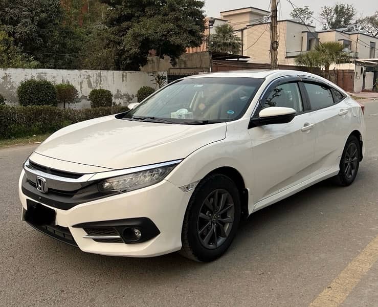 Honda Civic VTi Oriel Prosmatec 2021 1