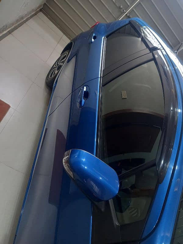 Toyota Vitz 2018 3