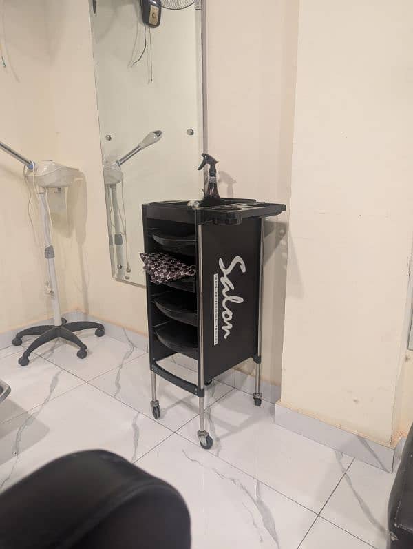 Hair Salon Equipment For Sale 4