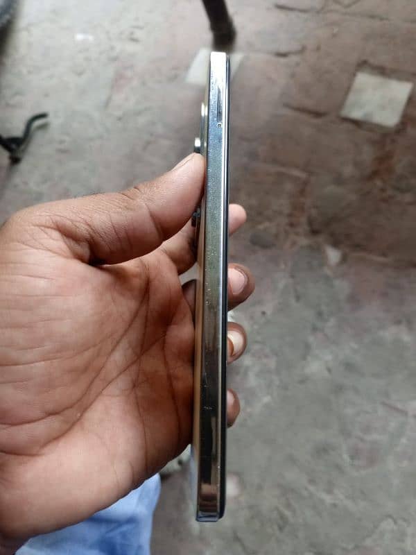 infinix hot 40 pro 4