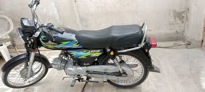 bike black colour 70 2024