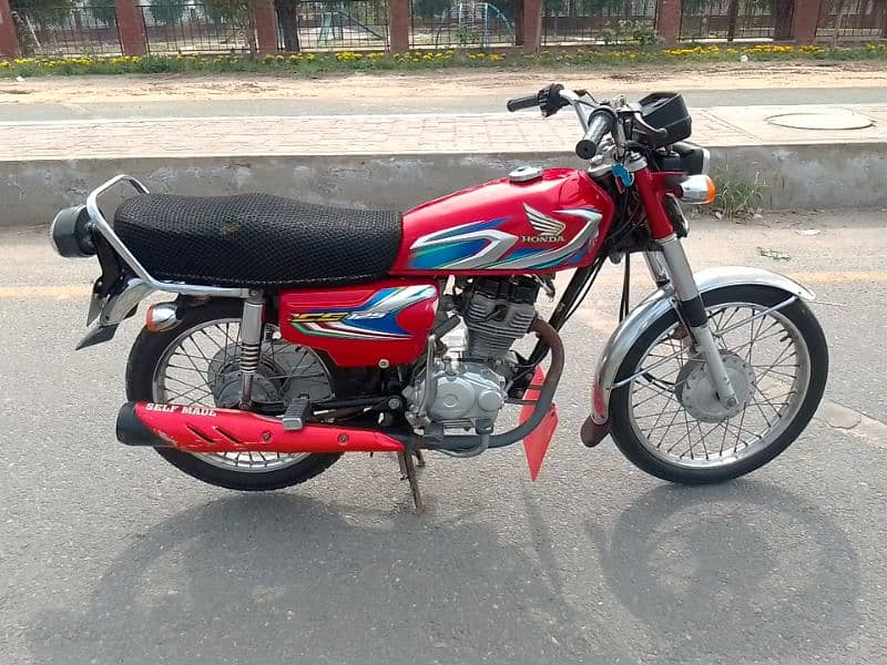 Honda CG 125 model 2018 03161737719 1