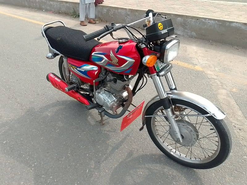 Honda CG 125 model 2018 03161737719 2