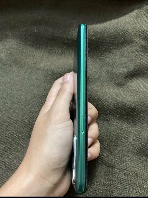 realme 5i 1