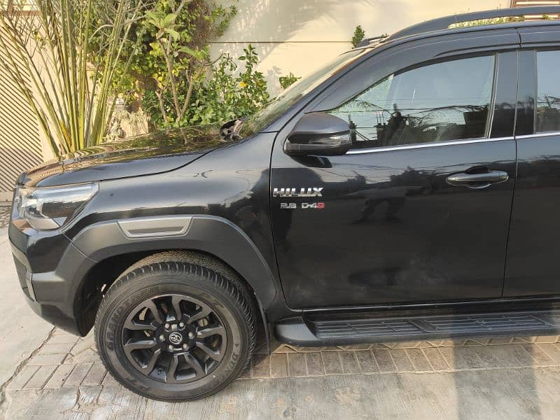 Toyota Hilux Revo Rocco 2023 5