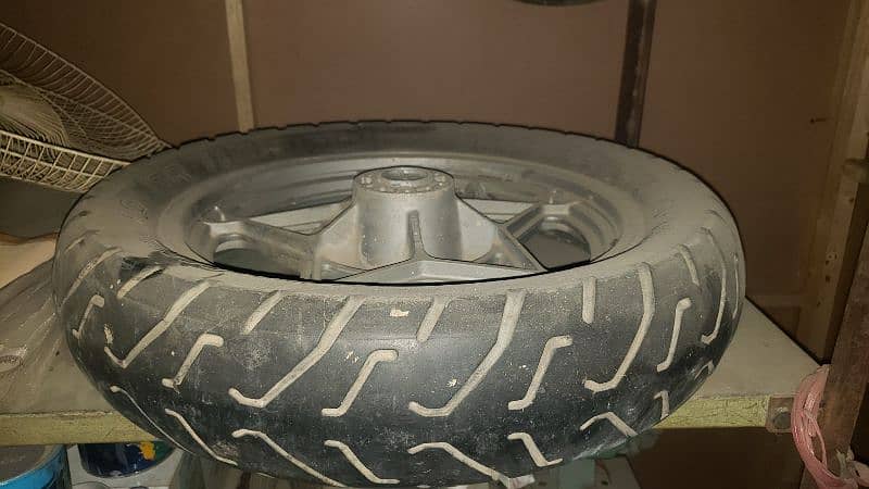 heavy bike tyre 3