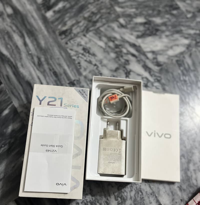 Vivo Y21A 4GB RAM and 64GB ROM, with box and charger, condition 10/9 4