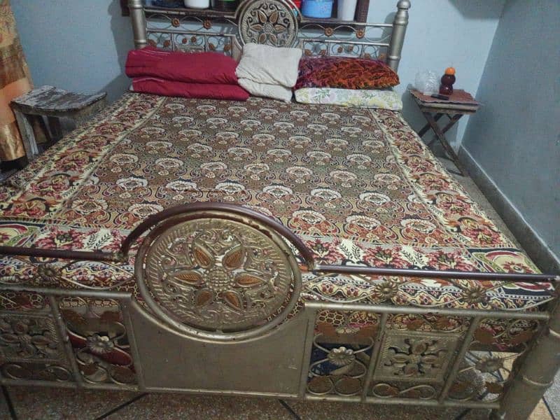 king size bed 2