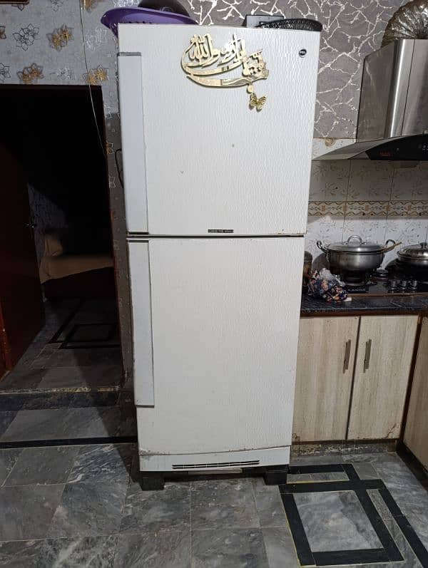 PEL Refrigerator full size 100% working condition 0
