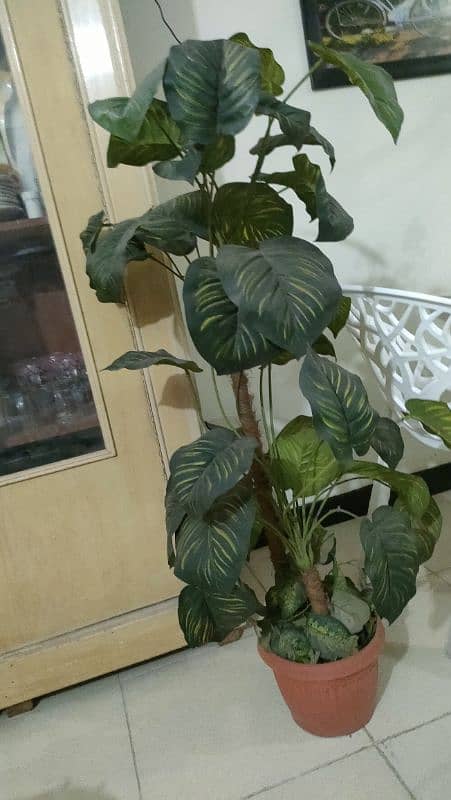 4 feet Elegant Artificial Potted Plant – Lush Green Decor 2