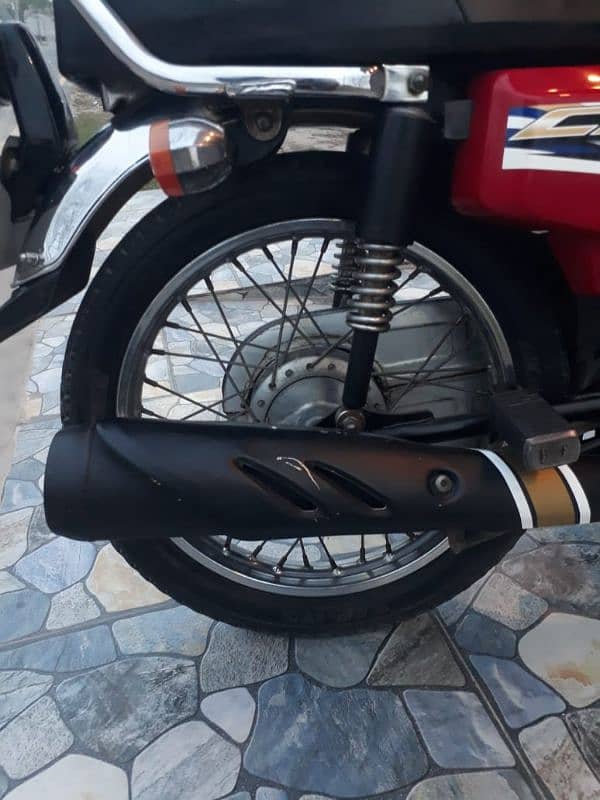 10/10 Condition Honda 125 3