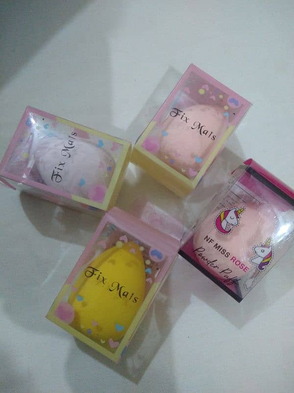 cosmetic item hollsale price 15