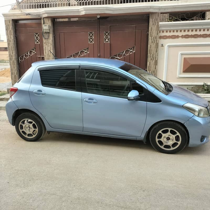 Toyota Vitz 2012 Reg 2014 3