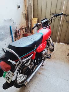 Untied 70cc for sale Call No: 03228078182