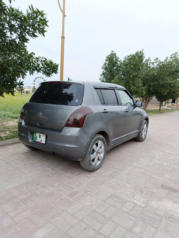 Suzuki Swift 2010 11