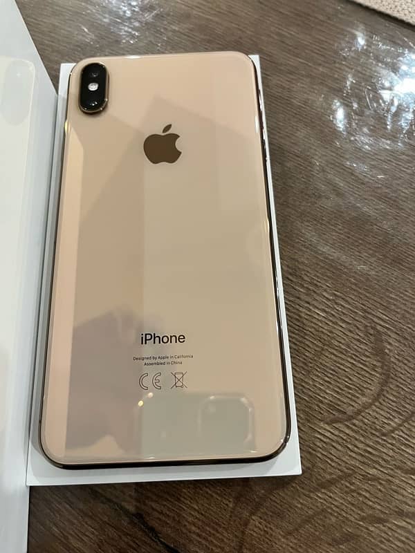 iphone XS Mas Gold 0