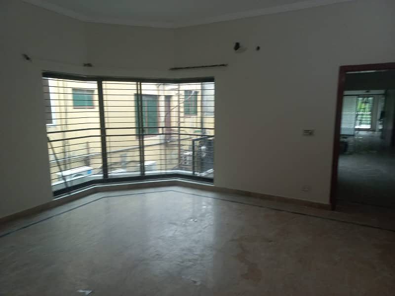 Kanal Upper Portion For Rent in Johar Town Block B 14