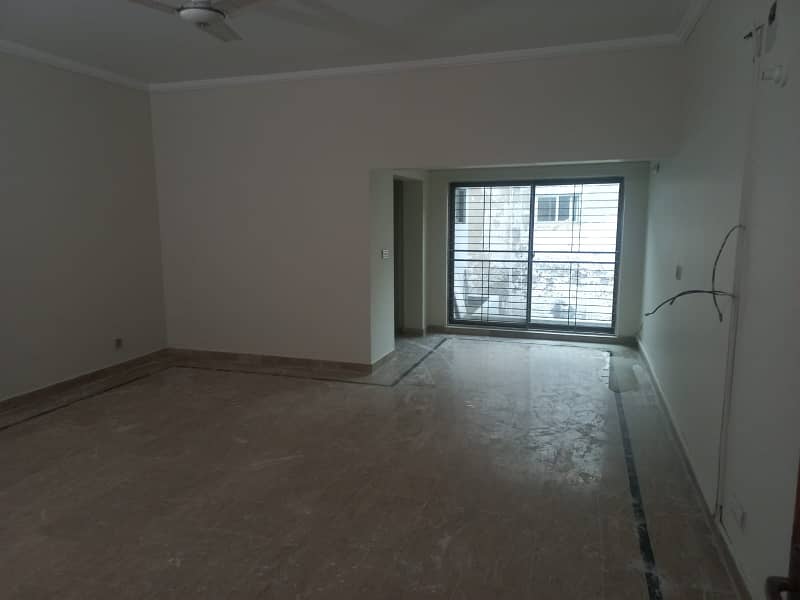 Kanal Upper Portion For Rent in Johar Town Block B 19